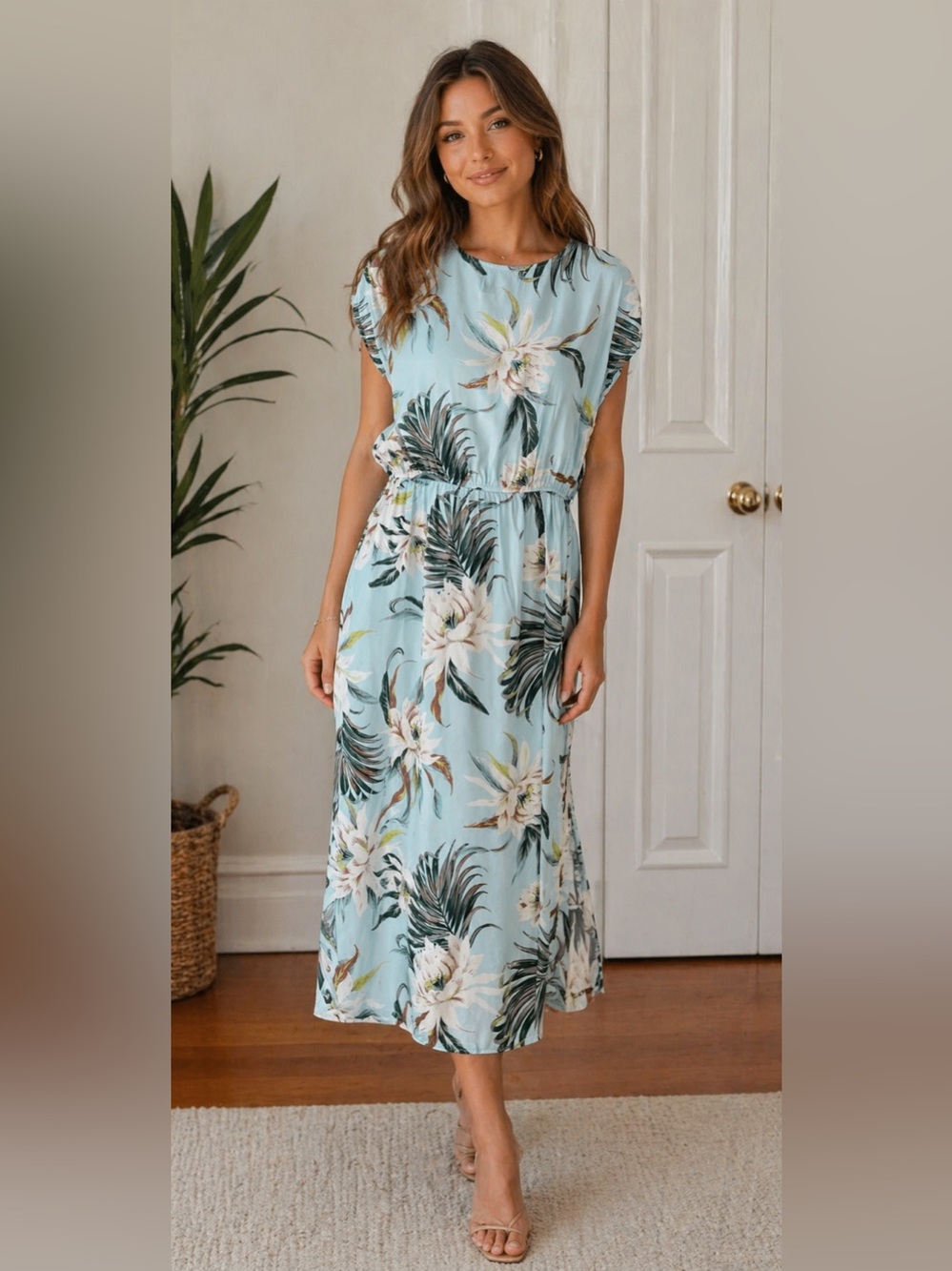 Tropical Floral Maxi Dress in Light Blue (XL)